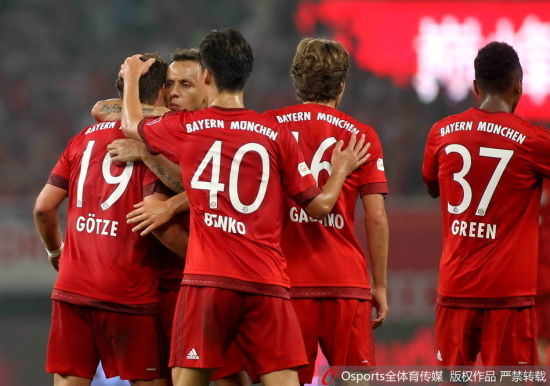  国际米兰防线重组，新援中卫完成首秀  