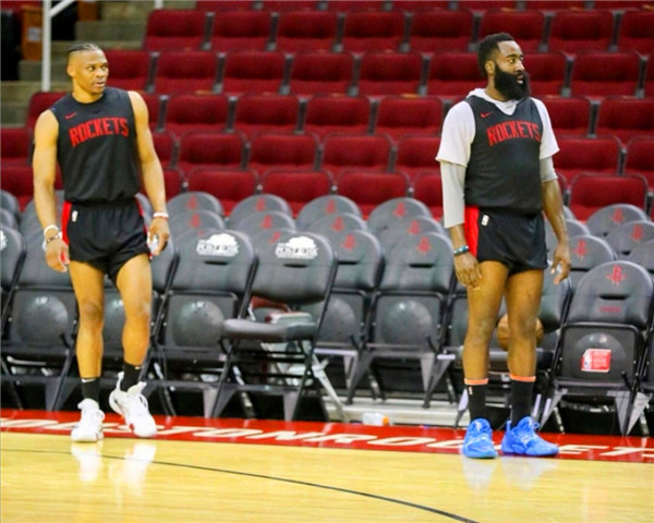  菲尔特锋线集体哑火，主场闷平难求一胜陷困境