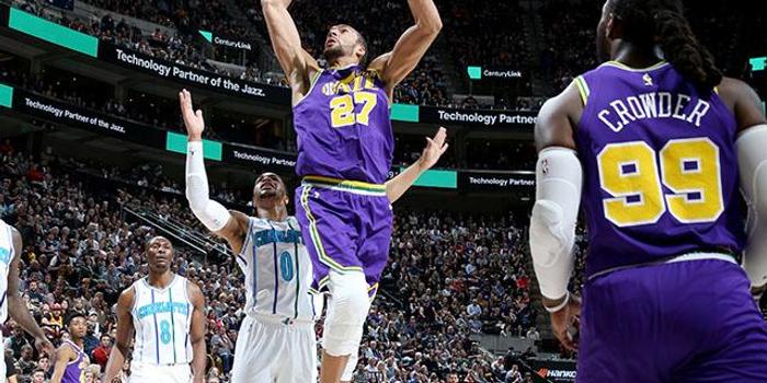  戈贝尔两双爵士力克开拓者止住客场连败颓势