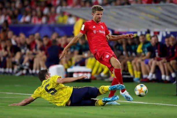  蒙彼利埃暴雨中绝杀对手，门将罕见头球破门建功  